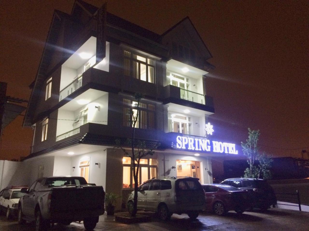 Spring Hotel Da Lat Esterno foto